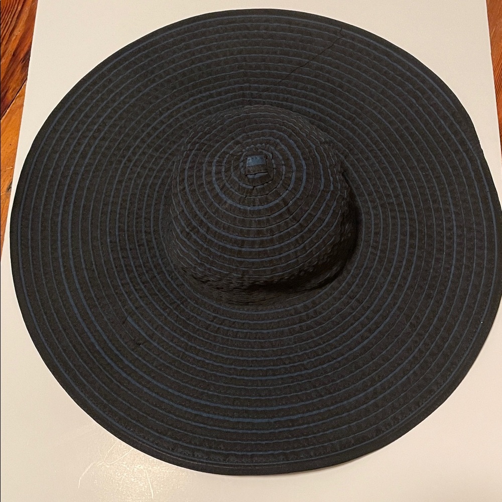 GAP Black & Navy Oversized Floppy Textured Sun Hat Size M/L